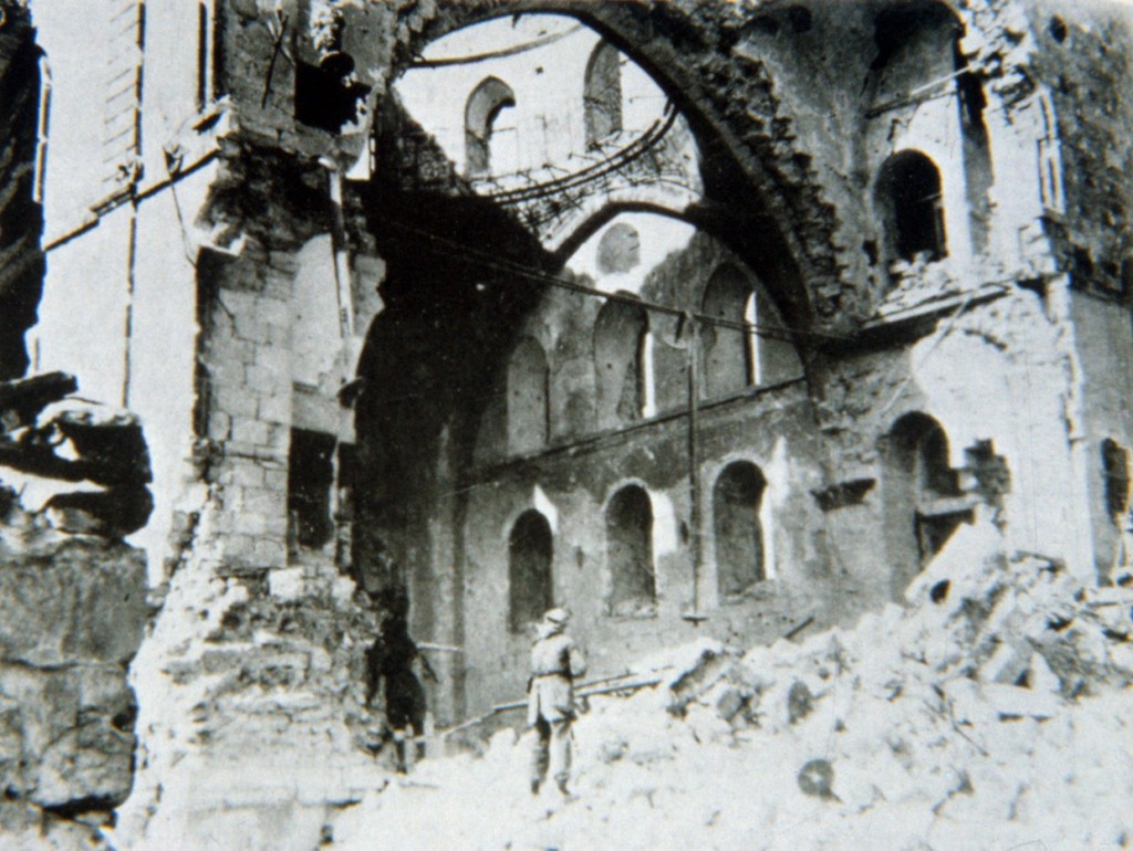 בית כנסת "תפארת ישראל" מפוצץ