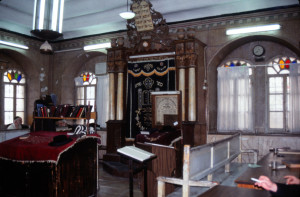 בית הכנסת החסידי בבתי ורשה